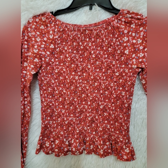 Old Navy Girls Salmon Floral Blouse Long Sleeve Smocked Styled Size 14/16 - Picture 6 of 10